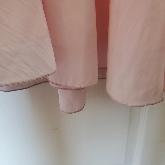 Tony Bowls Paris Pink Beaded Evening Gown, Size 4 - Picture 12 of 12